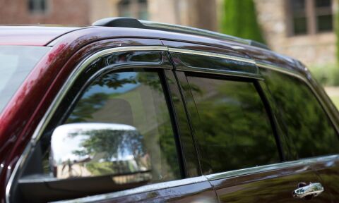 Ventvisor Deflector; Smoke w/Chrome Trim; Low Profile; 4&nbsp;pc.