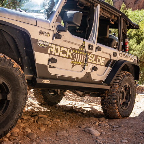 2007-18 JEEP JK 4 DOOR JK 4D STEP SLIDERS (2&nbsp;BOXES)