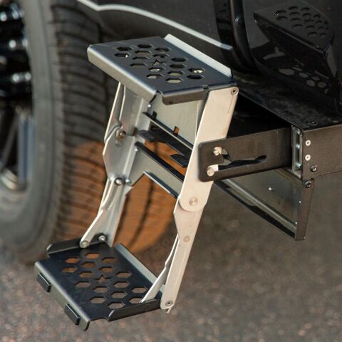 2017-2022 FORD SUPER DUTY R-STEP 9