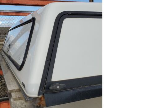 V-SERIES TRUCK CAP FOR 2008-2016 FORD SUPERDUTY 8FT&nbsp;BOX